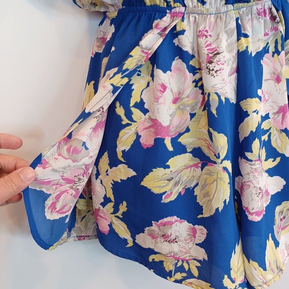 ASTR THE BRAND WMN'S Sz S Floral Cold Sholder V Neck Wrapped Lined Romper Summer - Picture 6 of 11